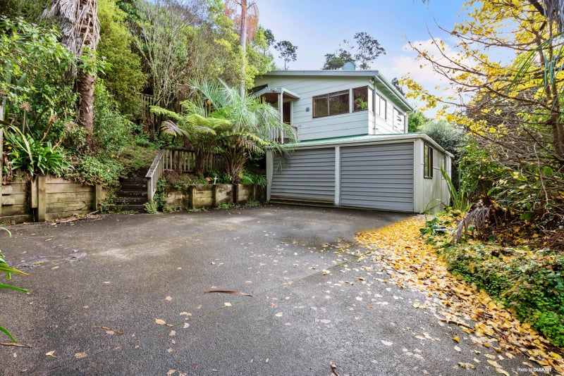 25 Laingfield Terrace, Laingholm, Auckland - Carousel 1