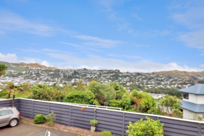 92 Stewart Drive, Newlands, Wellington - Carousel 14