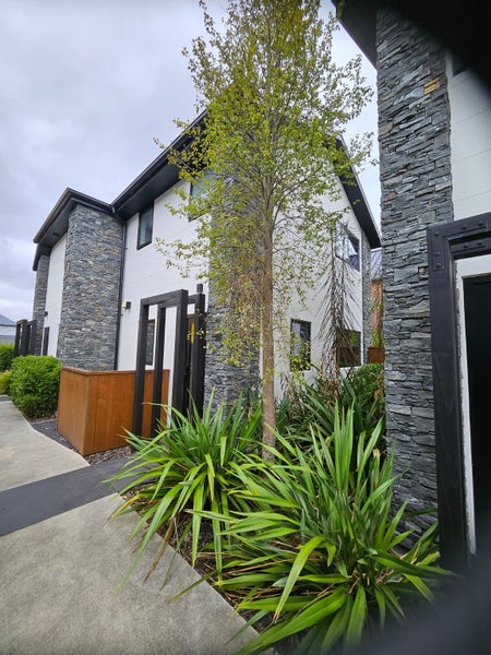 5/41 Gracefield Avenue, Christchurch Central, Christchurch - Carousel 1