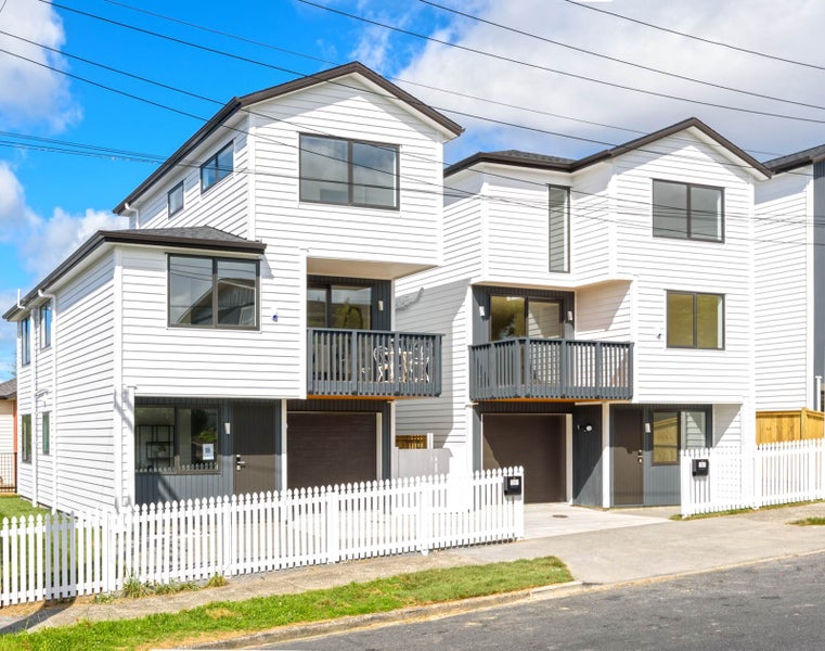 94 Rosamund Avenue, New Windsor, Auckland - Carousel 1