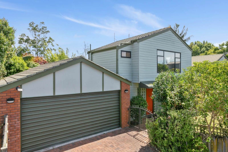 2/16 Wairakei Street, Greenlane, Auckland - Carousel 2