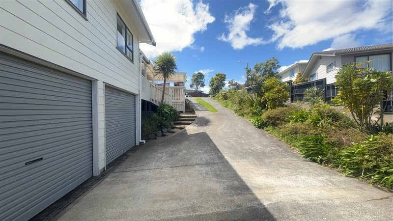 7 Bluff Close, Kelson, Lower Hutt - Carousel 17