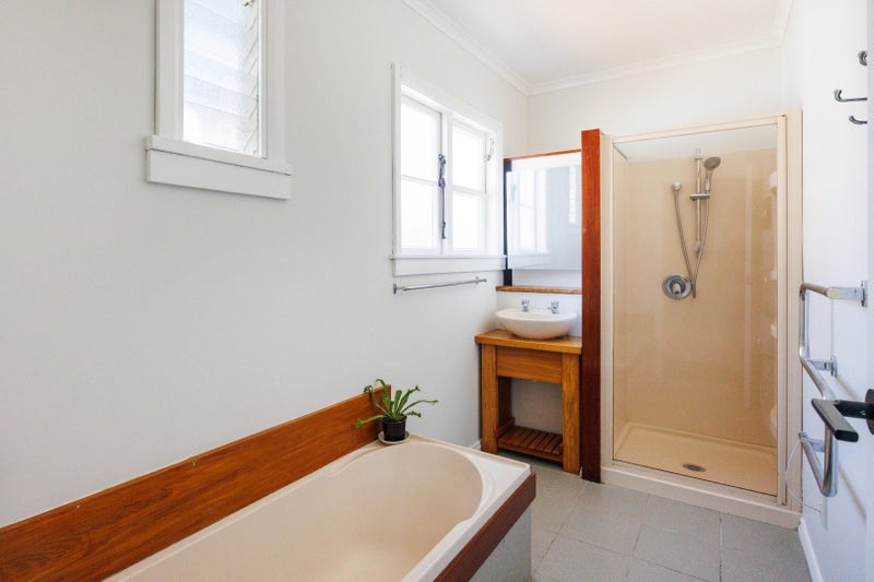 294 Ruahine Street, Terrace End, Palmerston North - Carousel 9