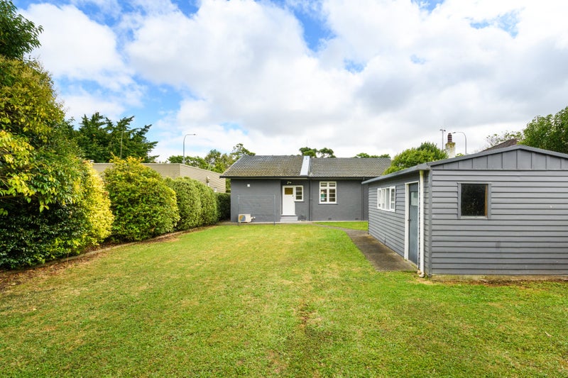 32 Pahiatua Street, Hokowhitu, Palmerston North - Carousel 24