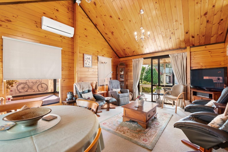 18 Kingfisher Way, Te Kowhai, Hamilton - Carousel 2