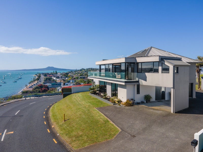 20 Bucklands Beach Road, Bucklands Beach, Auckland - Carousel 2