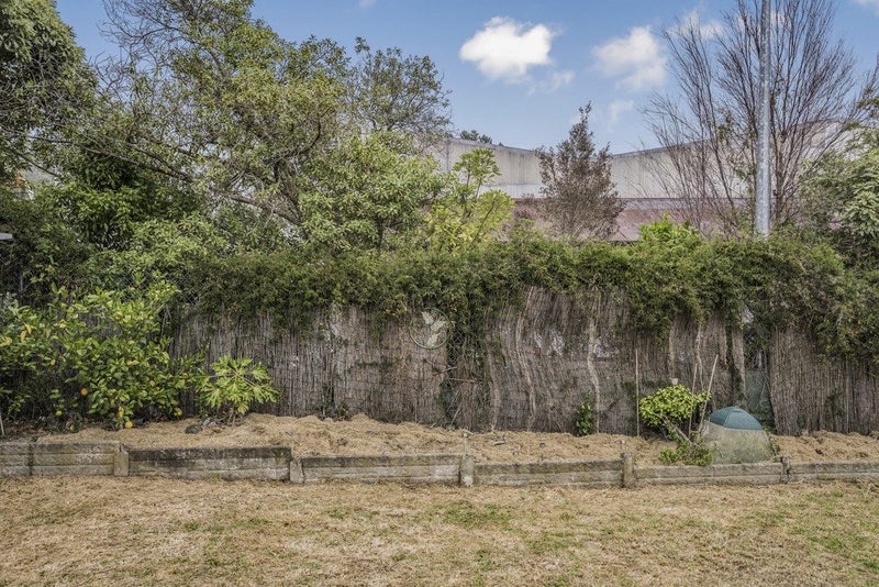 1/30 Dunns Street, Silverstream, Upper Hutt - Carousel 15