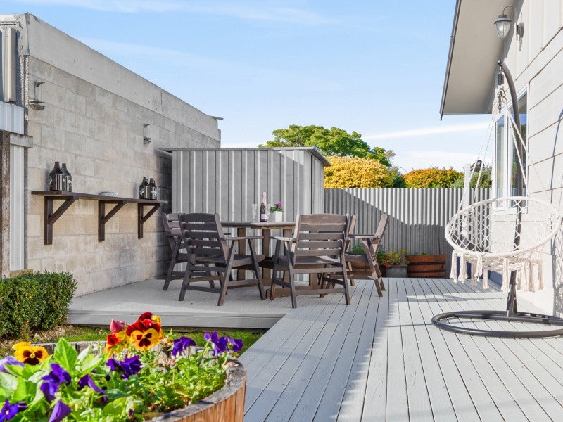 2/17 ATHERFOLD Crescent, GREENMEADOWS, NAPIER - Carousel 2