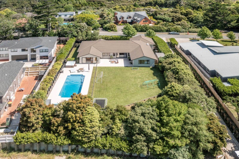 15 Wicklam Lane, Greenhithe, Auckland - Carousel 2