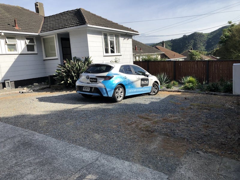 16 Boyd Grove, Naenae, Lower Hutt - Carousel 11