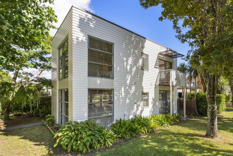 43 The Track, Takanini, Auckland - Carousel 2