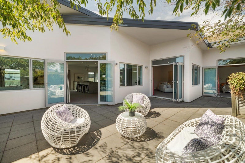 16 Orbell Drive, Lake Hayes, Queenstown - Carousel 2