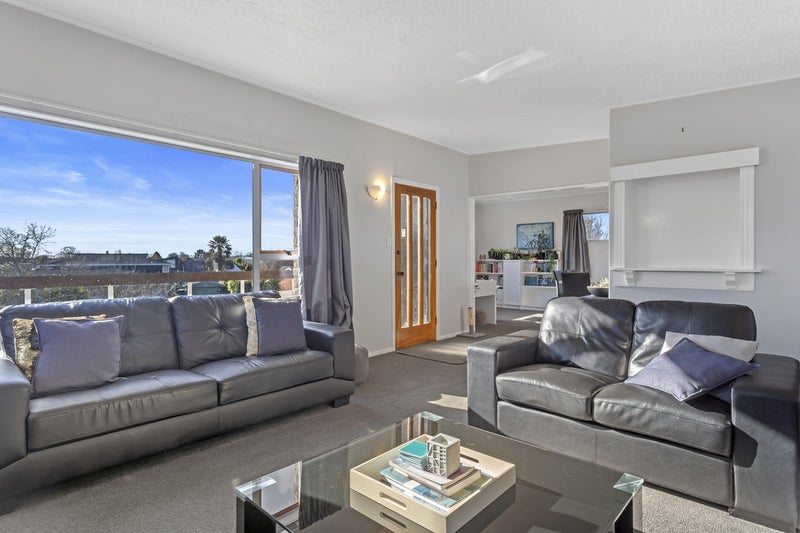 2/26 Camberwell Place, Avonhead, Christchurch - Carousel 1