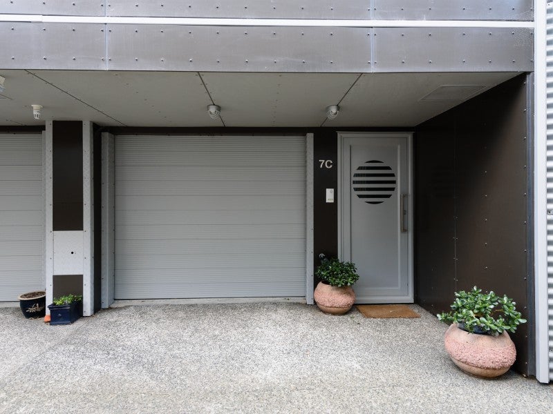 7B Aranui Street, Miramar, Wellington - Carousel 11