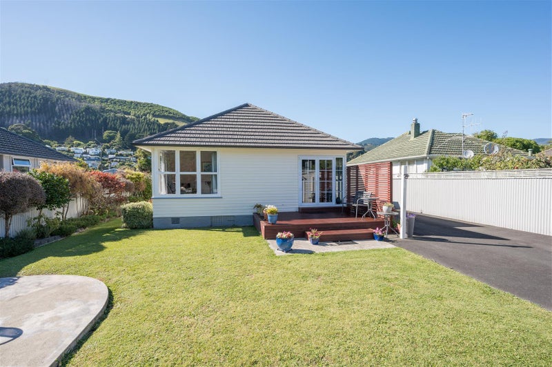 21 North Road, The Wood, Nelson - Carousel 2