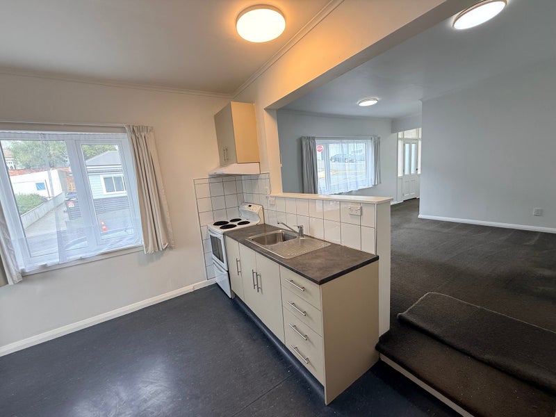 75 Ellice Street, Mount Victoria, Wellington - Carousel 1