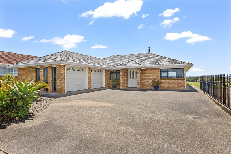 28 Hobsonville Road, West Harbour, Auckland - Carousel 1