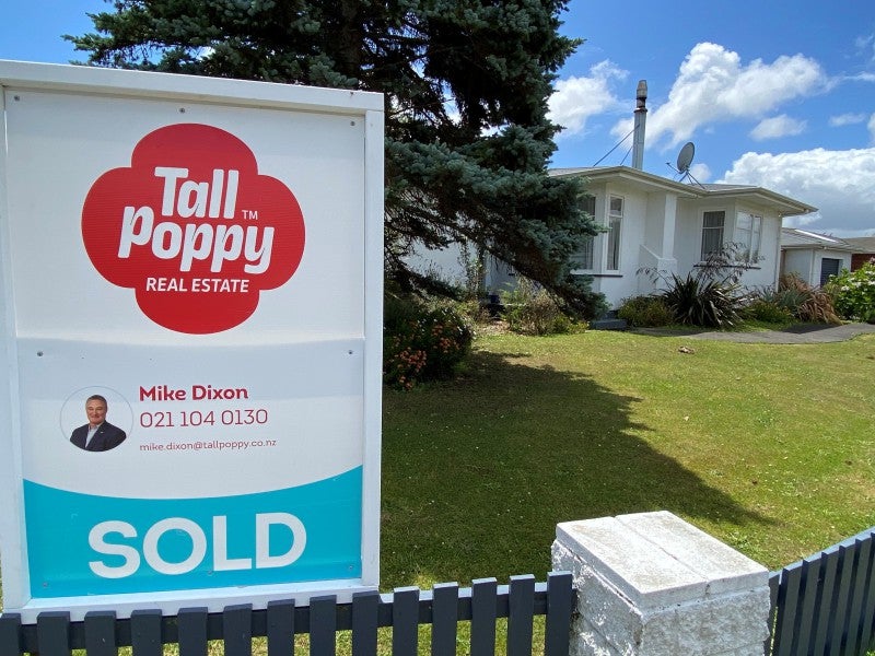 1 Sefton Avenue, Highbury, Palmerston North - Carousel 17