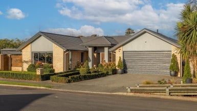 26 John Campbell Crescent, Hillmorton, Christchurch - Carousel 1