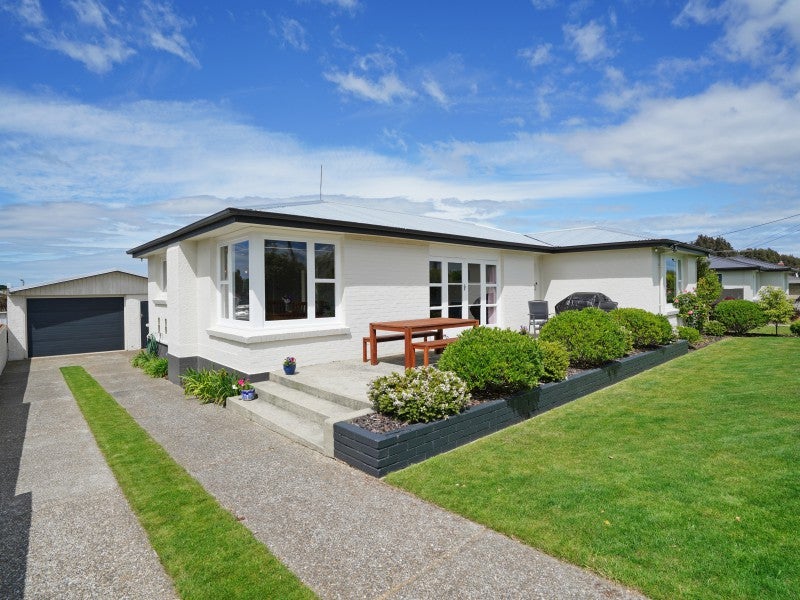 25 West Street, Hawthorndale, Invercargill - Carousel 1