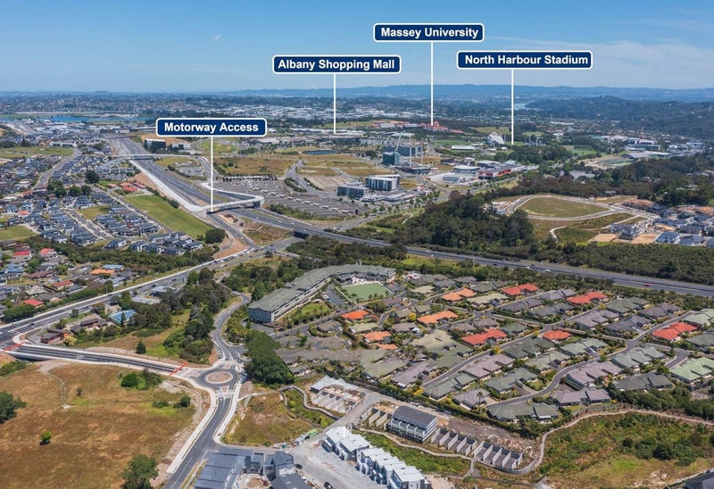 4/10 Vinifera Place, Fairview Heights, Auckland - Carousel 1