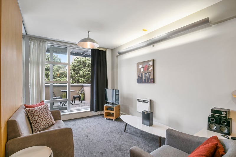 13/43 Mulgrave Street, Thorndon, Wellington - Carousel 2