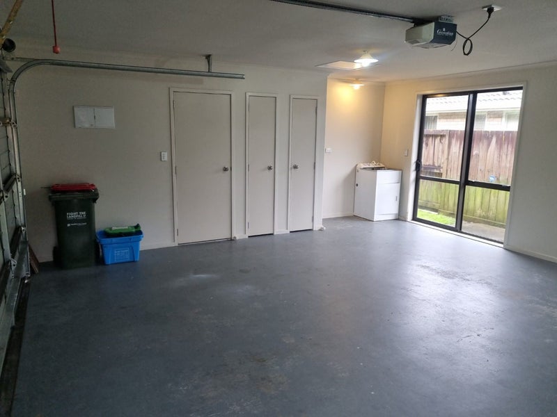33 Parkside Drive, Huntington, Hamilton - Carousel 12