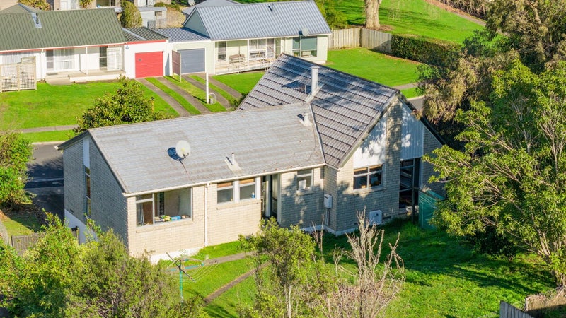 34 Morrow Avenue, St Andrews, Hamilton - Carousel 1