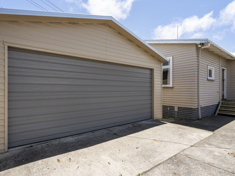 8A Chard Street, Westown, New Plymouth - Carousel 2