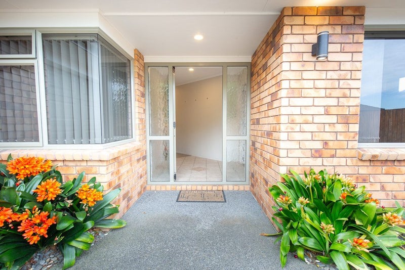 6 Shaun Close, Papamoa Beach, Papamoa - Carousel 1