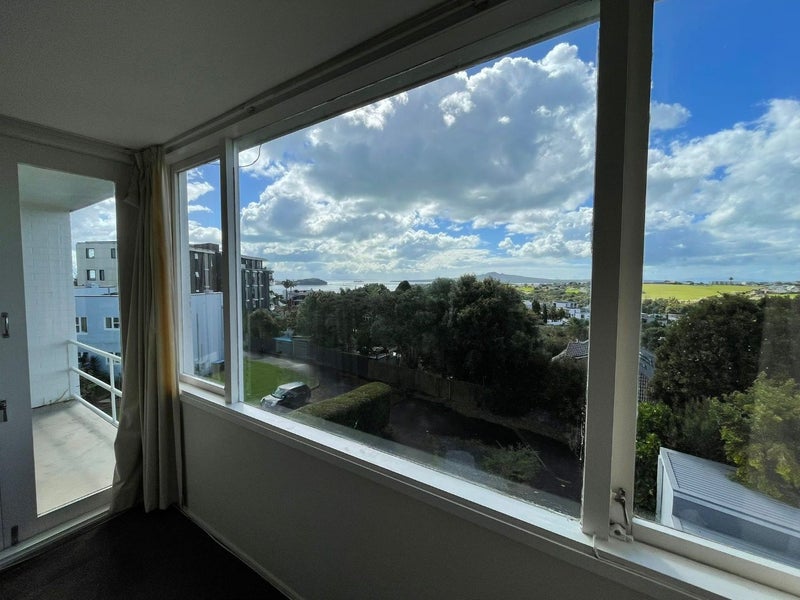 6/76 Coates Avenue, Orakei, Auckland - Carousel 2