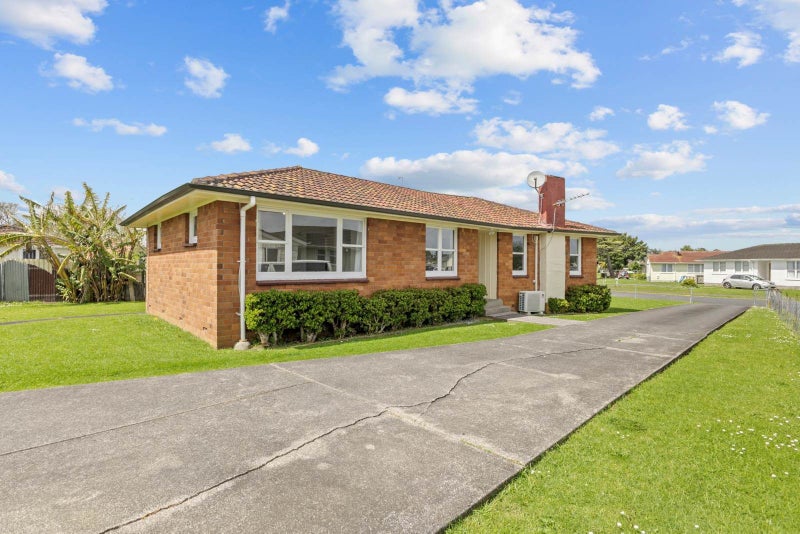 24 Caravelle Close, Mangere, Auckland - Carousel 2