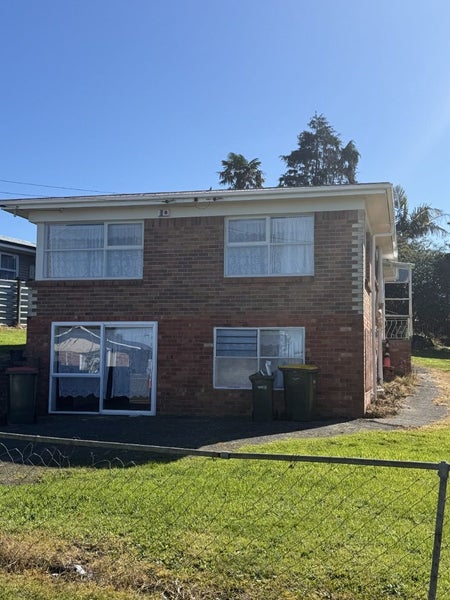 10 Hyde Street, Manurewa East, Auckland - Carousel 1