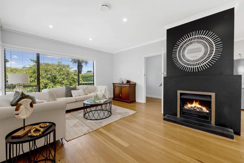 17 Eastern Beach Road, Eastern Beach, Auckland - Carousel 2