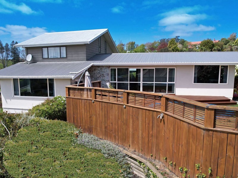 1 Hayle Street, Holmes Hill, Oamaru - Carousel 17