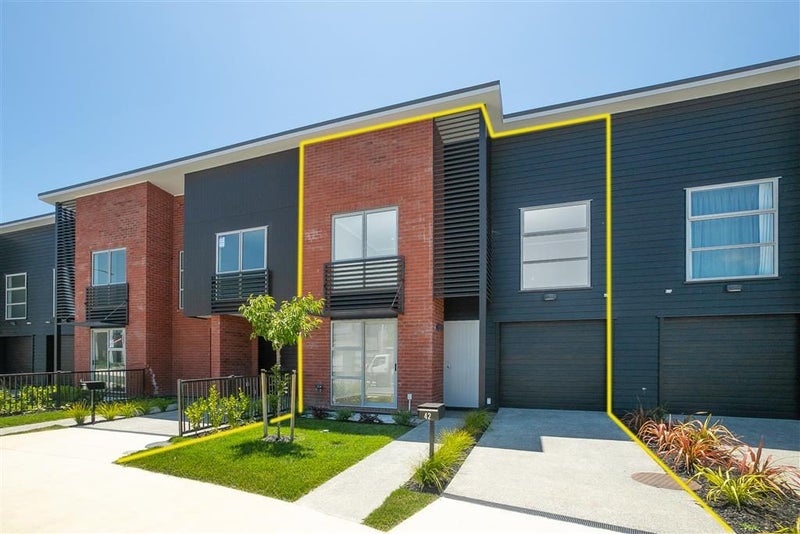 42 Vincent McGrath Crescent, Swanson, Auckland - Carousel 11