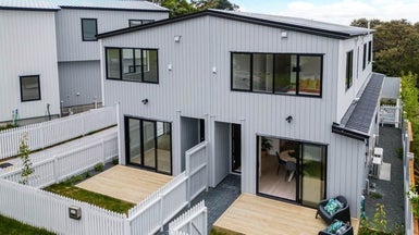 37A West Harbour Drive, West Harbour, Auckland - Carousel 1