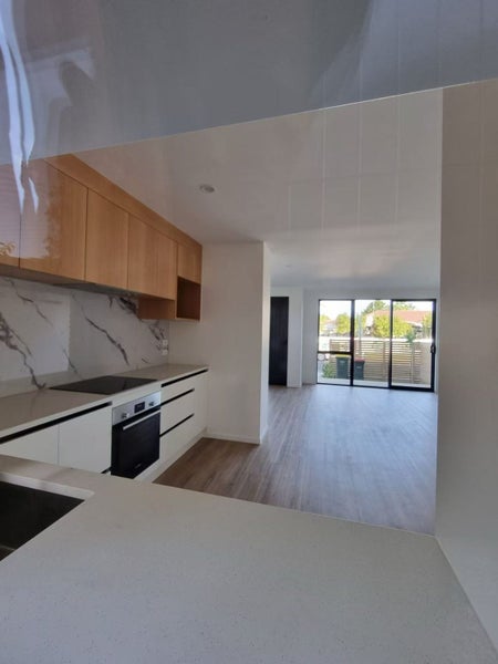 2A Dianne-Louise Drive, Half Moon Bay, Auckland - Carousel 2