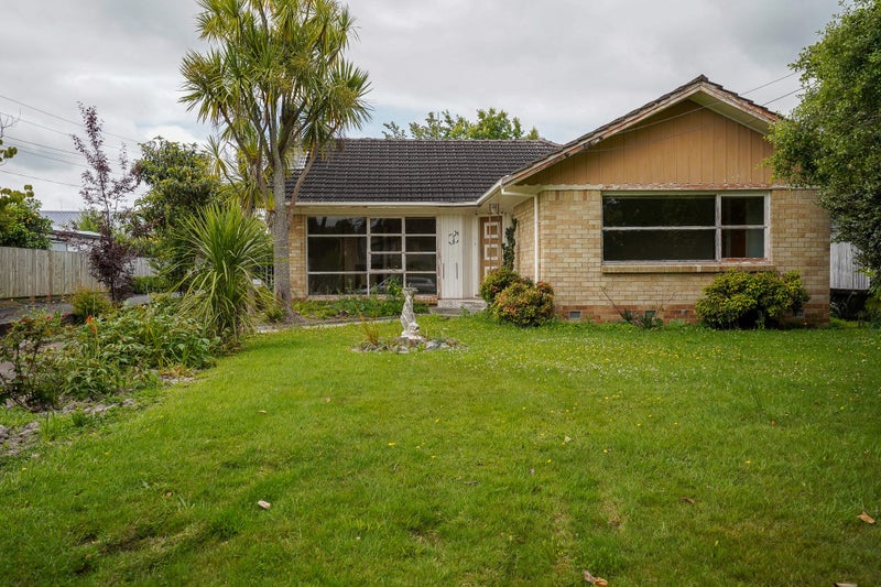 30 McCracken Avenue, Hillcrest, Hamilton - Carousel 21