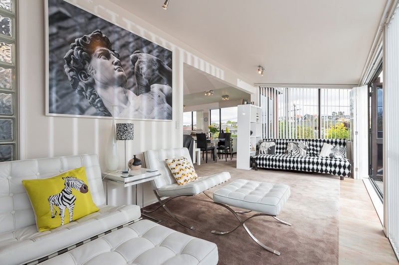 8A Tagalad Road, Mission Bay, Auckland - Carousel 2