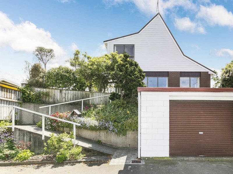 290A Karori Road, Karori, Wellington - Carousel 1