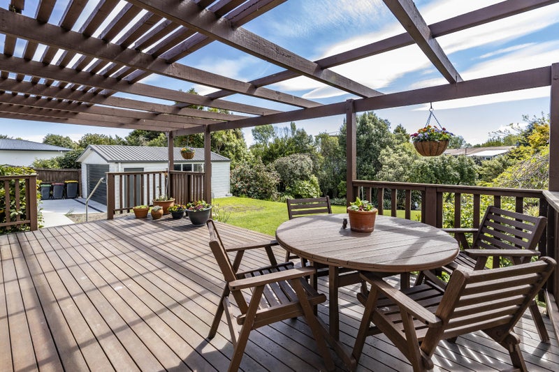4B Canberra Place, Redwood, Christchurch - Carousel 2