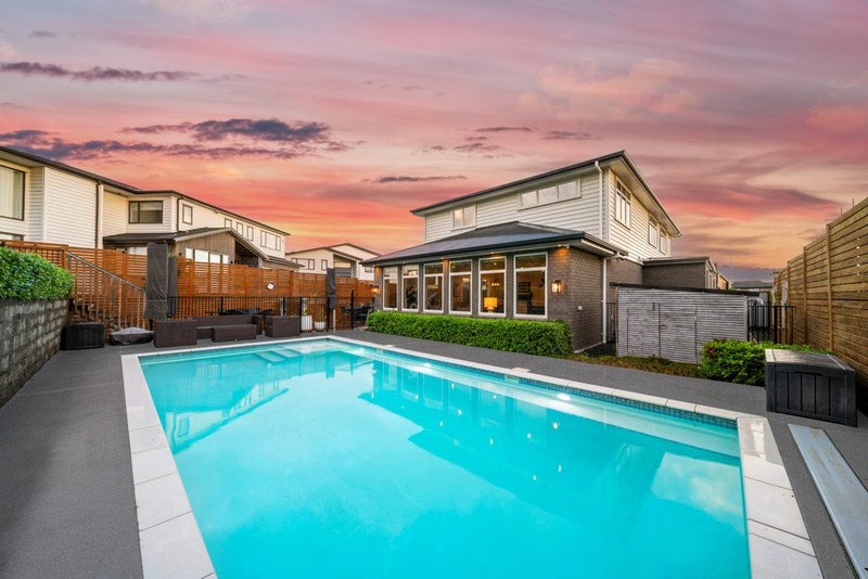 39 Headsail Drive, Long Bay, Auckland - Carousel 1