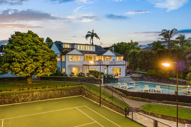 253 St Heliers Road, ST HELIERS, AUCKLAND - Carousel 1