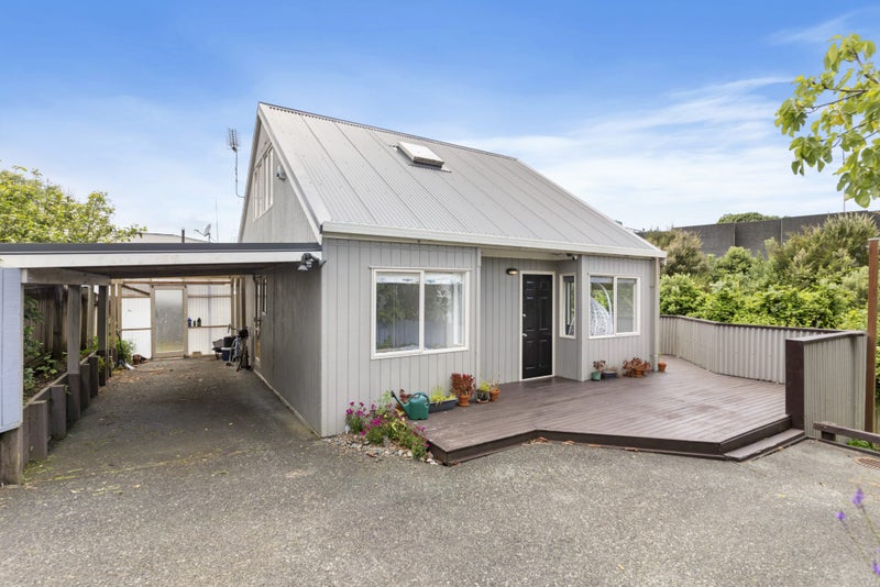 1042A Great North Road, Point Chevalier, Auckland - Carousel 1