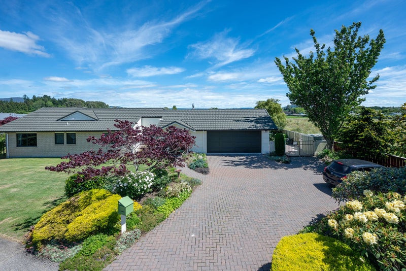 1 Duggan Drive, Owhata, Rotorua - Carousel 1