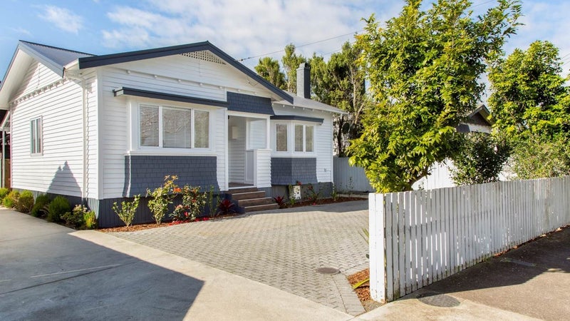 43 Wairau Avenue, Avondale, Auckland - Carousel 1