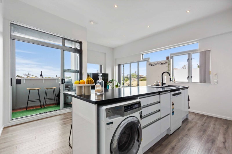 1/12 Ruskin Street, Parnell, Auckland - Carousel 2
