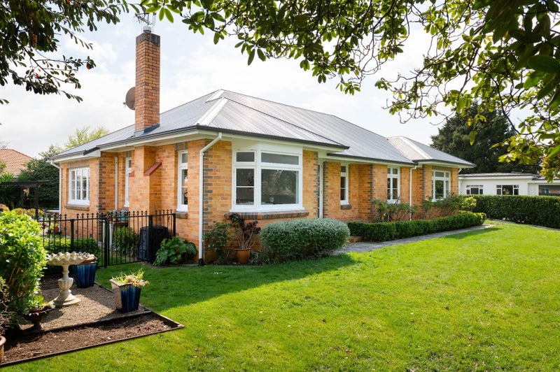 41 Ingleton Terrace, Fairfield, Hamilton - Carousel 1