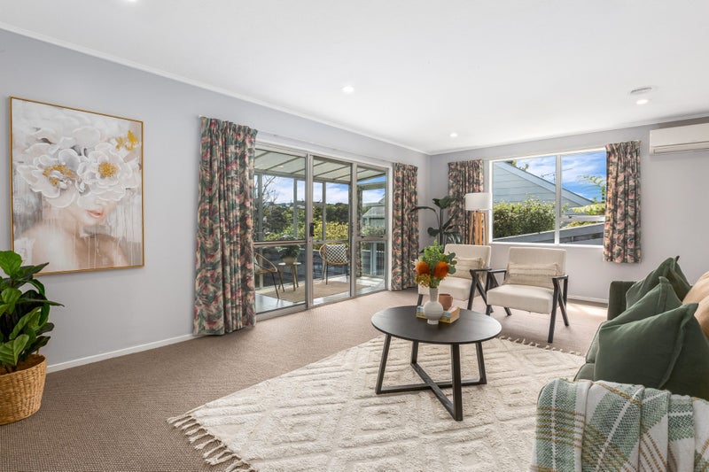 30 Staithes Drive North, Whitby, Porirua - Carousel 1